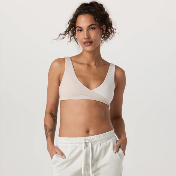 Vuori Other - Vouri Halo Reversible Bra in Salt Heather NWOT